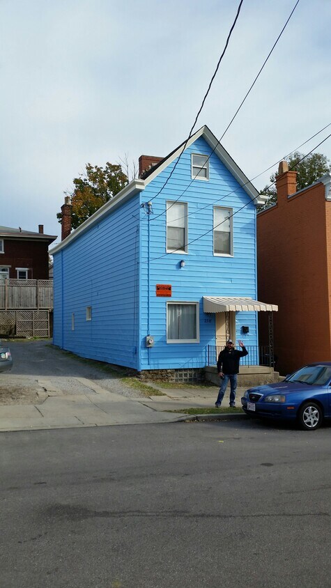 Foto principal - 2318 Stratford Ave