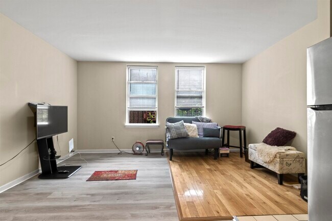Foto del edificio - 320 49th St