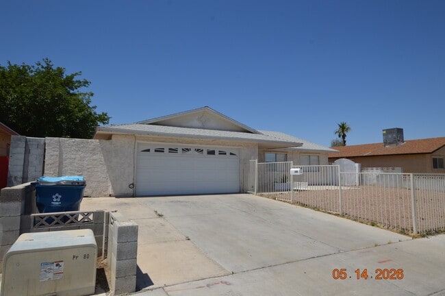Building Photo - 608 Anatolia Ln