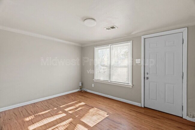 Foto del edificio - 161 Anistasia Dr