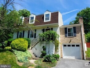Building Photo - 15840 Buena Vista Dr
