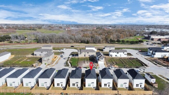 Building Photo - 1534 Revolution Way