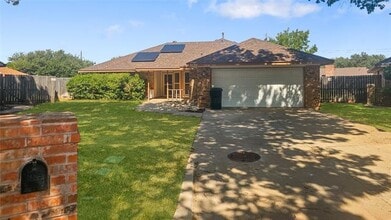 Building Photo - 3826 Musgrave Trail