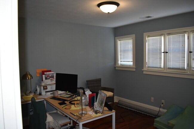 Foto del edificio - 835 Cherry St SE