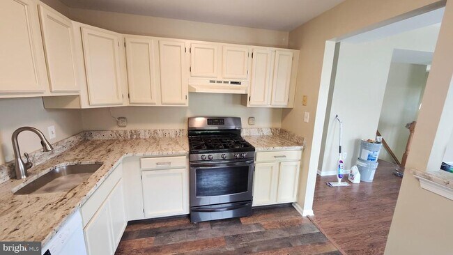 Foto del edificio - 2102 Brookhaven Dr