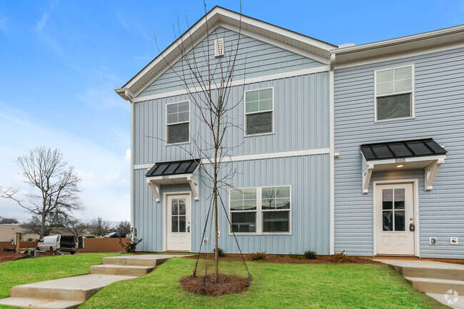 Building Photo - 108 Dogwood Village Trl