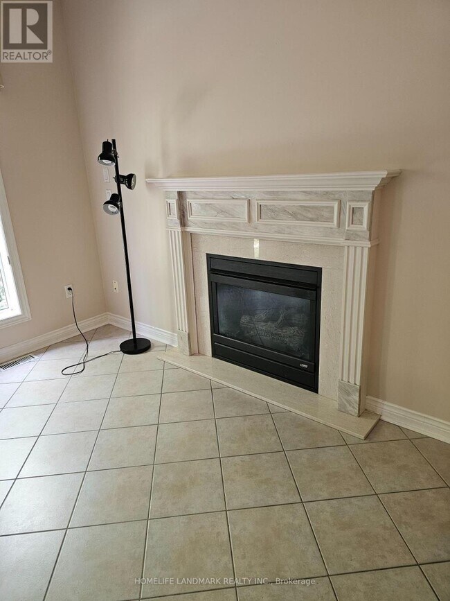 Photo du bâtiment - 148 Toporowski Ave