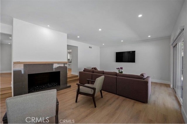 Foto del edificio - 4240 Kingfisher Rd