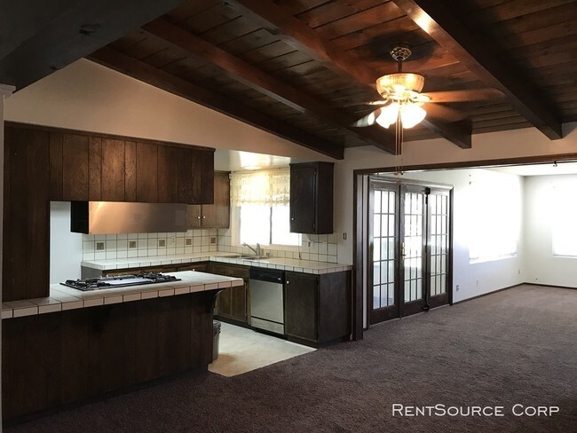 Building Photo - Quartz Hill Single Story Home For Rent