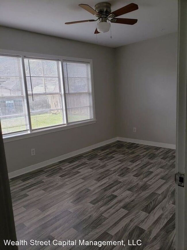 Building Photo - 3 br, 1 bath House - 820 S 6th St WSCM