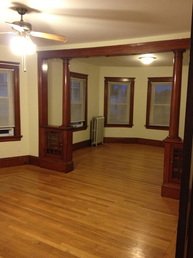 Building Photo - 123 Fifth St