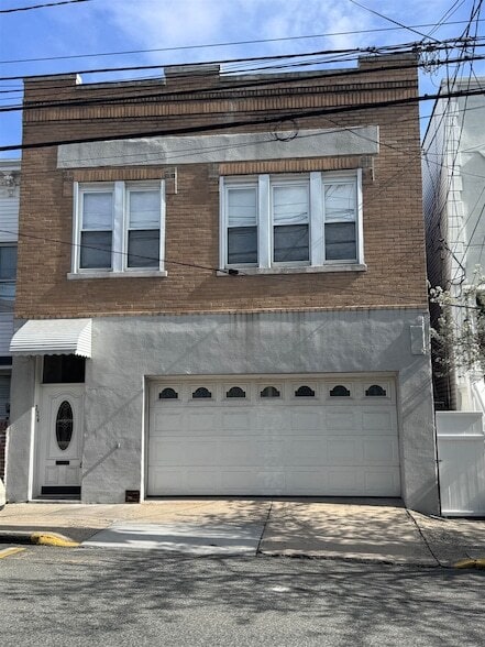 Building Photo - 326 70th St