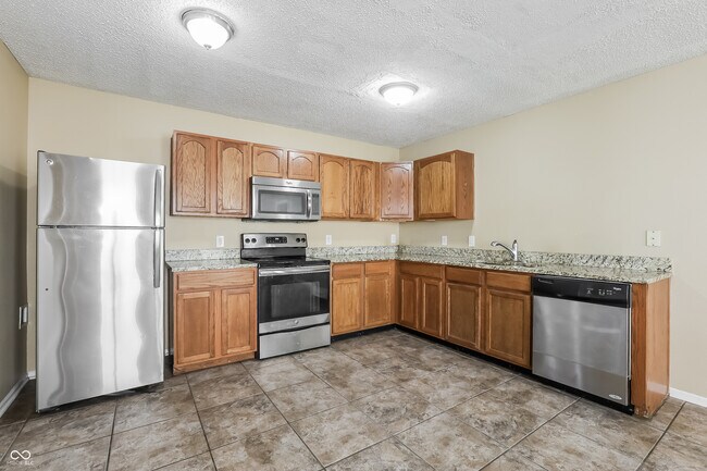 Foto del edificio - 12261 Maize Dr