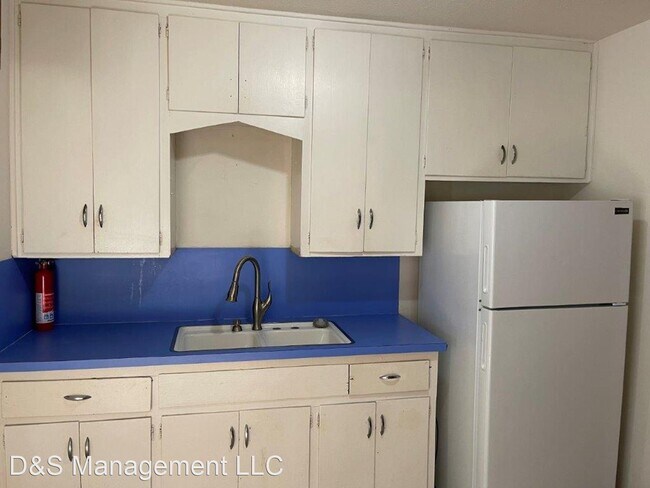 Building Photo - 2 br, 1 bath House - 704 Tollie Dr