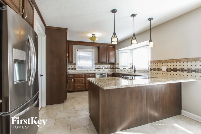 Foto del edificio - 6775 Anna Ct