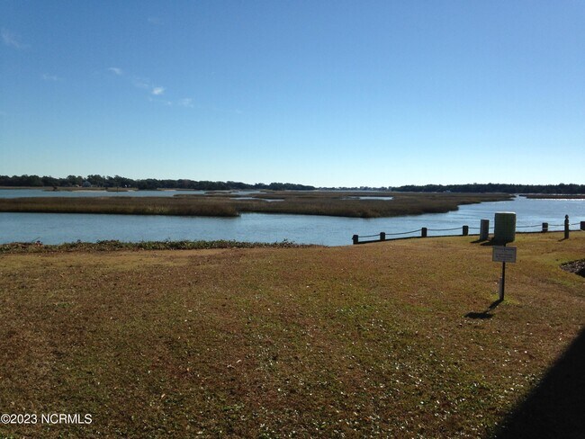 Foto del edificio - 91 Genoe's Point Rd SW