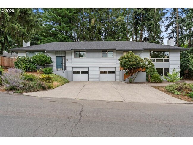 Foto del edificio - 9040-9042 SW Monterey Place - 9042