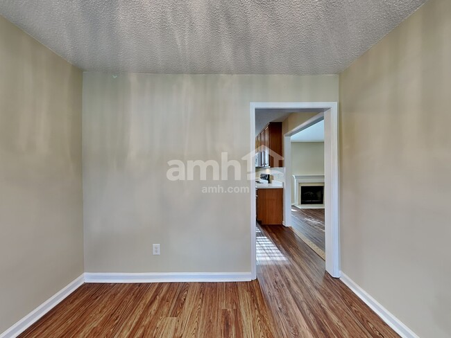 Building Photo - 8812 Love Field Ct