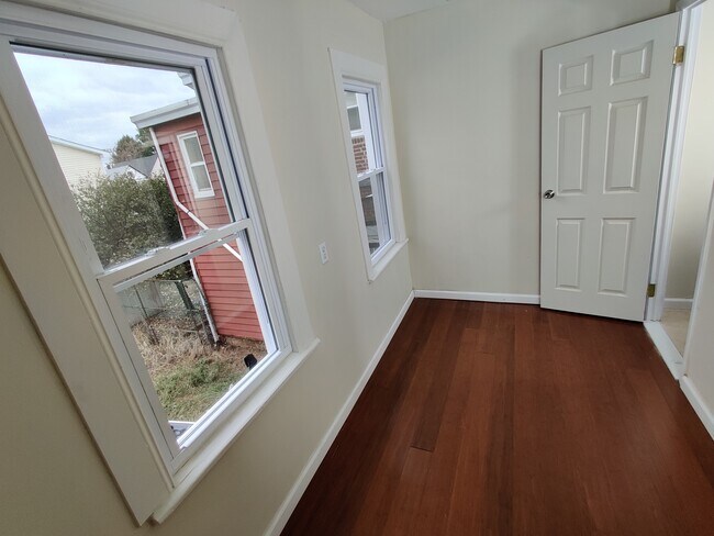 Foto del edificio - 130 Magnolia Ave