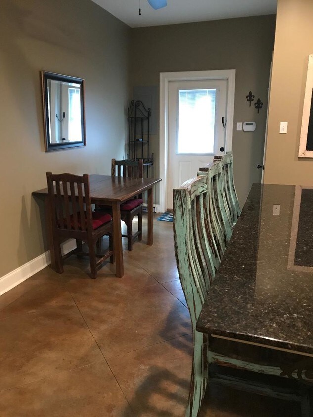 701 W Taft St, Lafayette, LA 70503 Townhome Rentals in Lafayette LA