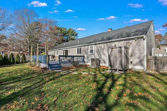 Building Photo - 98 Warwick Way
