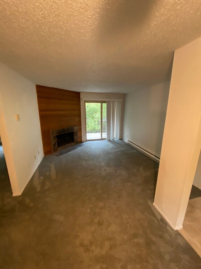 Foto del edificio - 12628 NW Barnes Rd