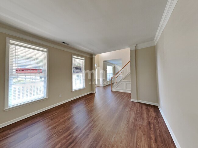 Foto del edificio - 7355 Sedgebrook Dr W