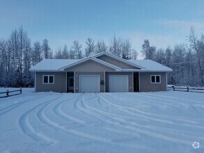 Building Photo - 2185 Chateau Ct