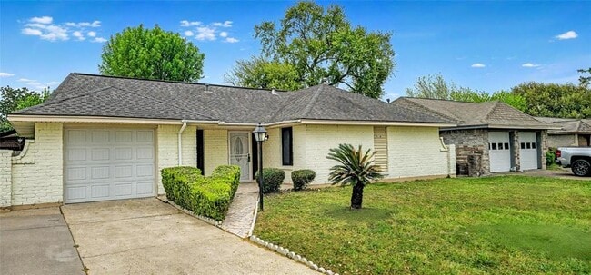 Building Photo - 7618 Deadwood Dr
