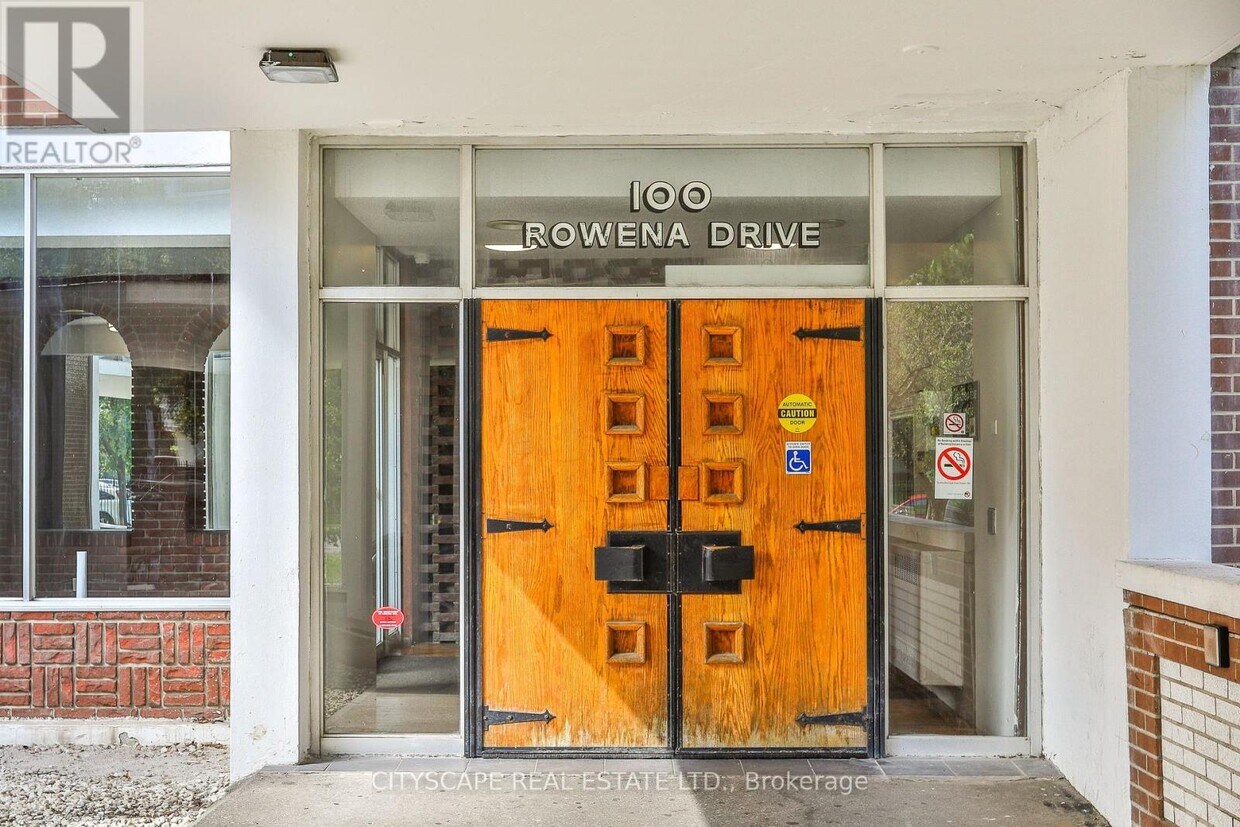 Photo principale - 100-100 Rowena Dr