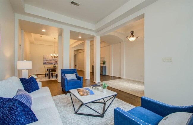 Building Photo - 7411 Rain Drop Ct