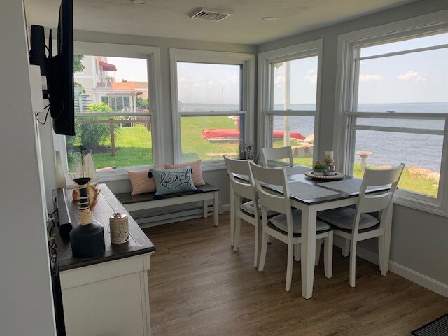 Building Photo - 2 Hall Rd