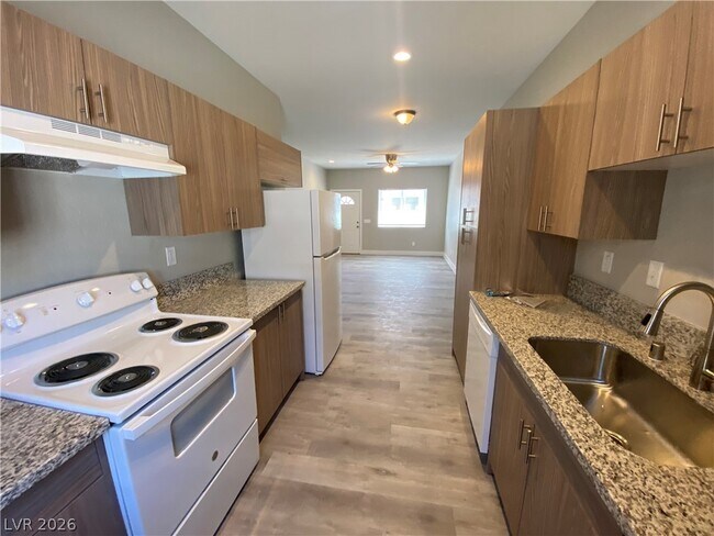 Building Photo - 1390 Ogallala St