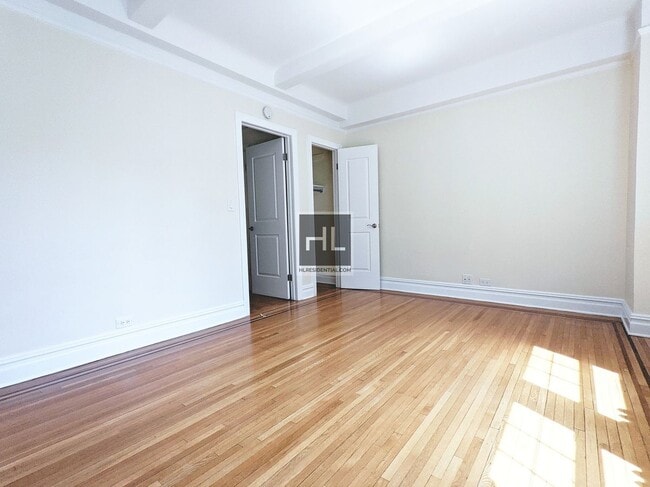 Foto del edificio - EAST 92 STREET