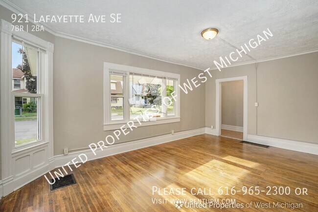 Building Photo - Available Now | Spacious 7 Bedroom, 2 Bath...