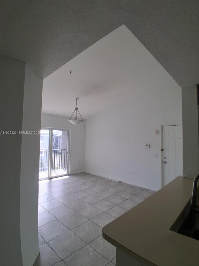Foto del edificio - 15460 SW 284th St