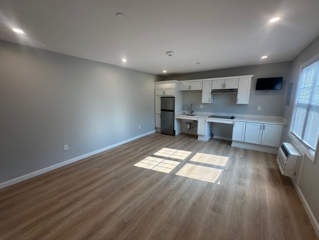 Building Photo - 528 Ocean Blvd