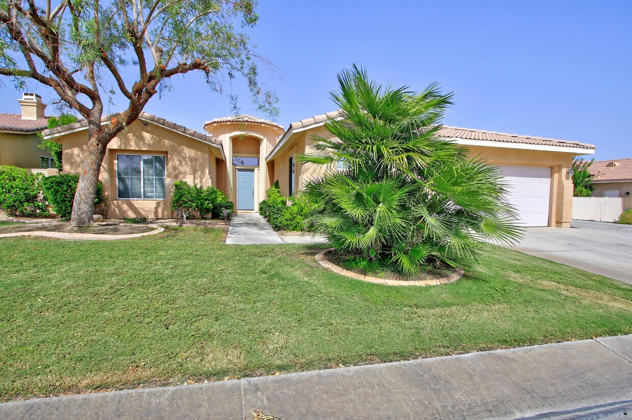 Primary Photo - 81088 Aurora Ave