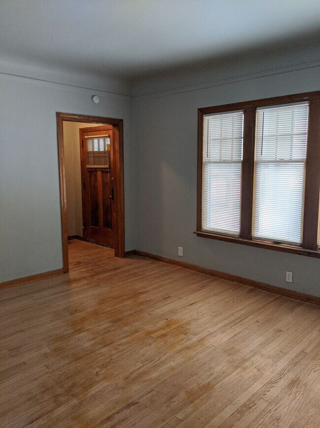 Foto del edificio - 17289 Bentler St