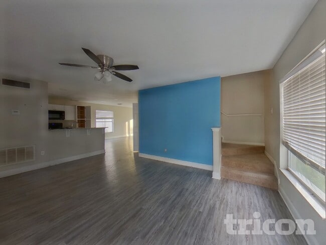 Building Photo - 1930 Bluets Ct