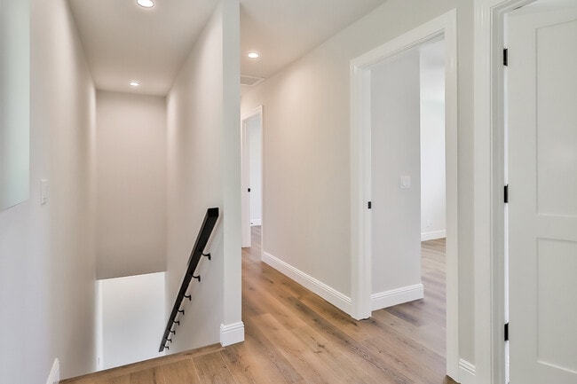 Foto del edificio - 7702 Mason Ave