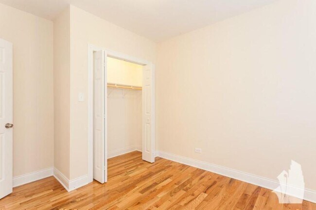 Foto del edificio - 1 bedroom in Chicago IL 60657
