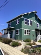 Building Photo - 670 NW Coast St