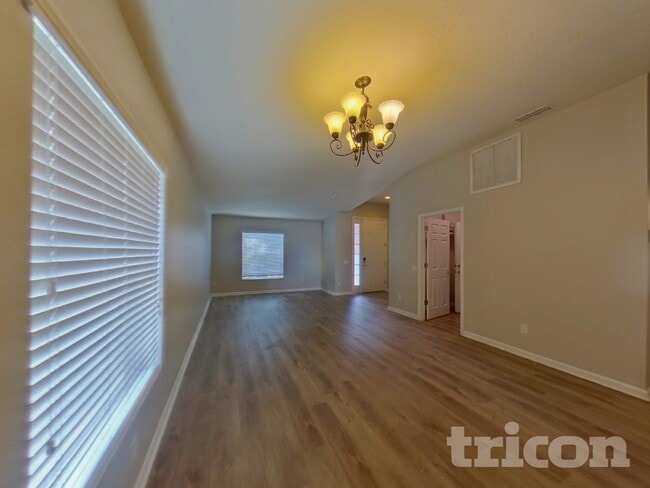 Foto del edificio - 1132 Hill Flower Dr