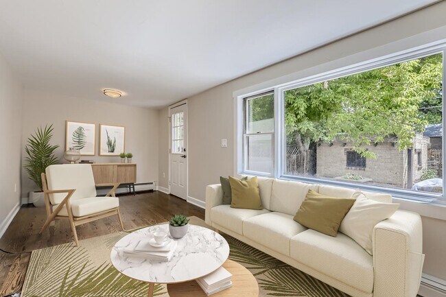 Foto del edificio - Spectacular Mayfair home with great backyard entertaining