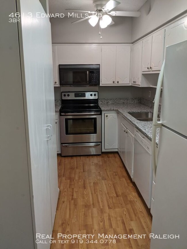 Building Photo - Townhome Near Crabtree Valley Mall