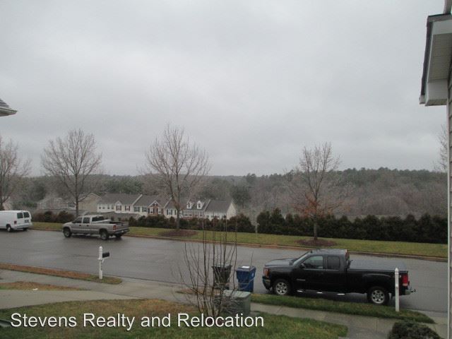 Building Photo - 4909 Delta Lake Dr