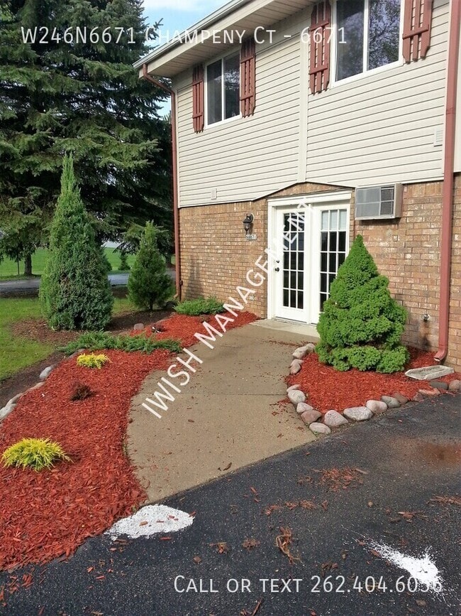 Foto del edificio - W246N6671 Champeny Ct