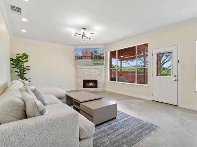 Building Photo - 1339 Barclay Dr