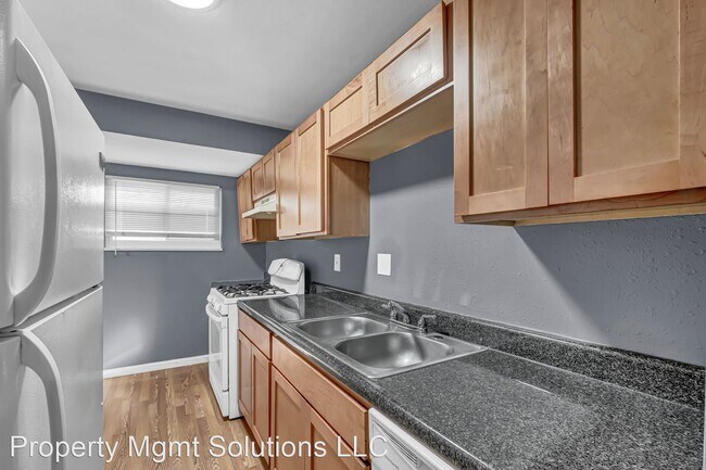 Foto del edificio - 3 br, 1 bath House - 148 Glen Garry Rd
